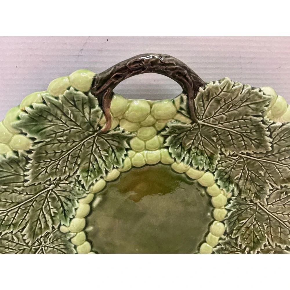 Jay Willfred Portugal Grape Leaf Platter Majolica Serving Tray Green 12
